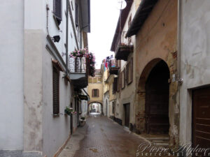 La rue de notre hôtel à Mortara