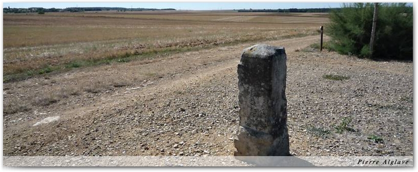 Borne sur le Chemin