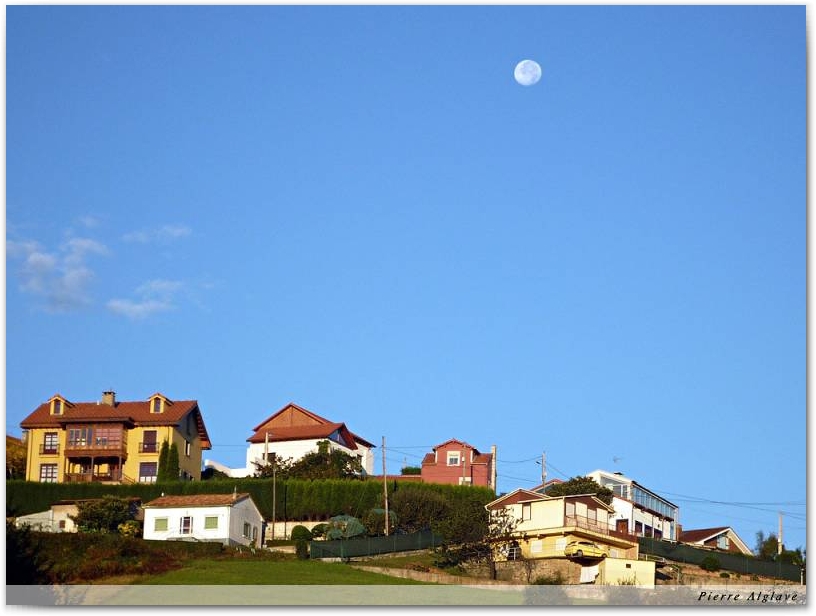 La lune est là !