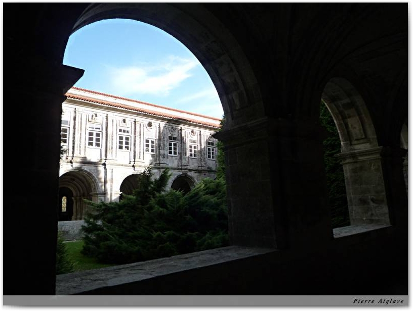 Le cloître