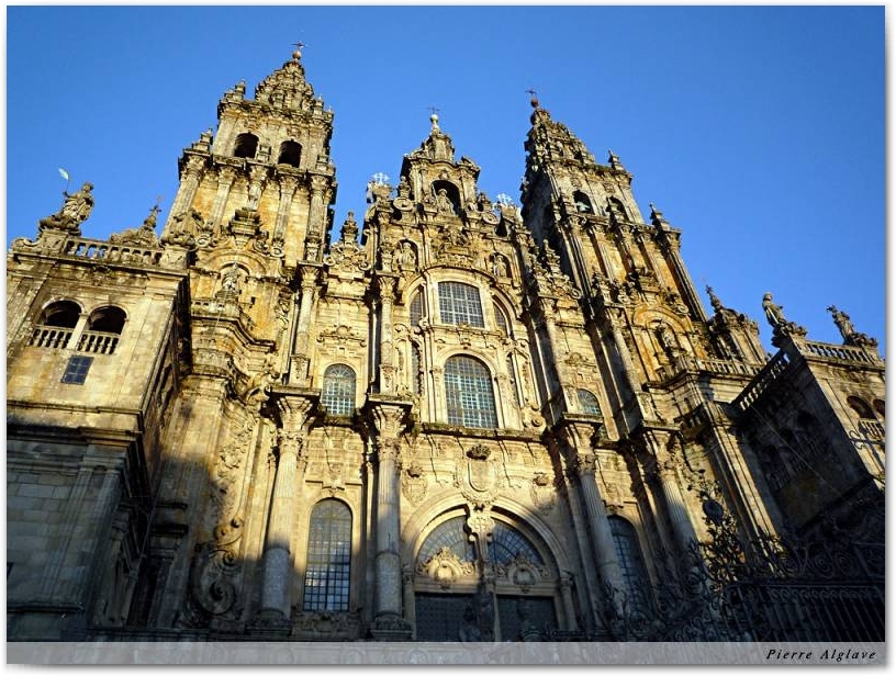 Façade sur la Place de l\'Obradoiro