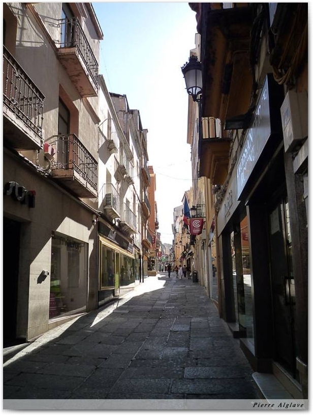 Rue de Caceres