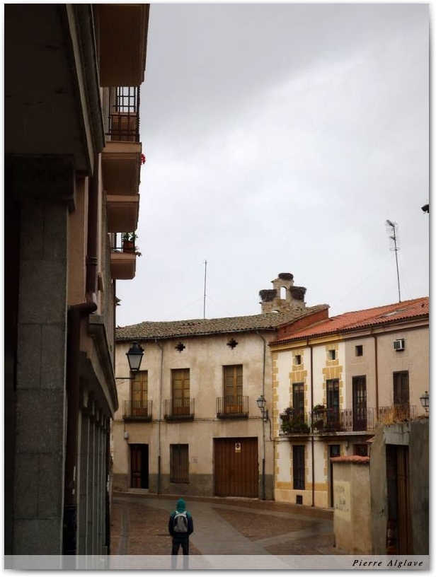 Rue -Zamora