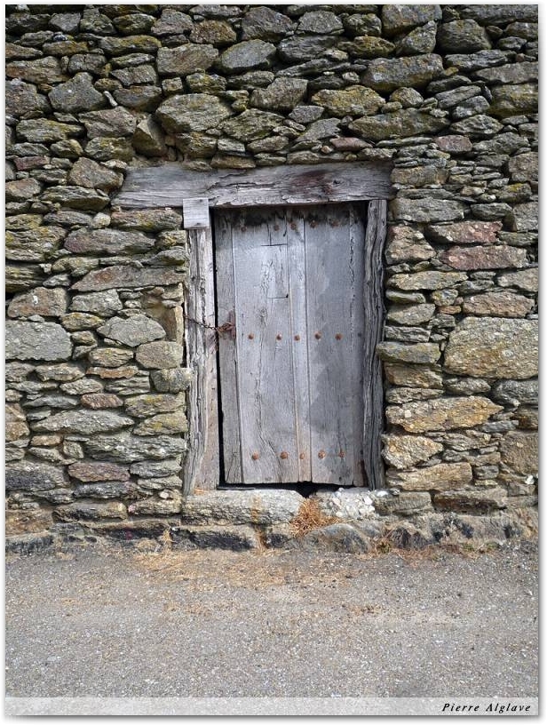 Petite porte