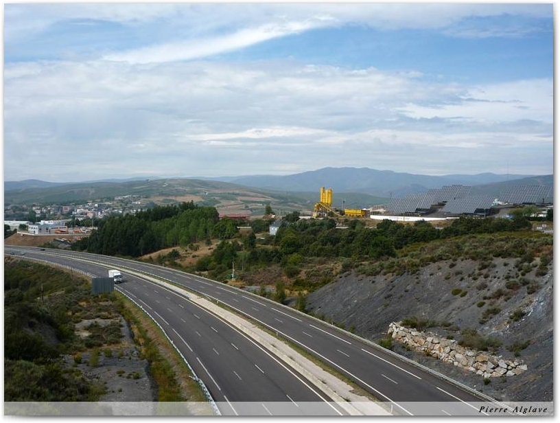 Traversée de l\'autoroute avant A Gudiña