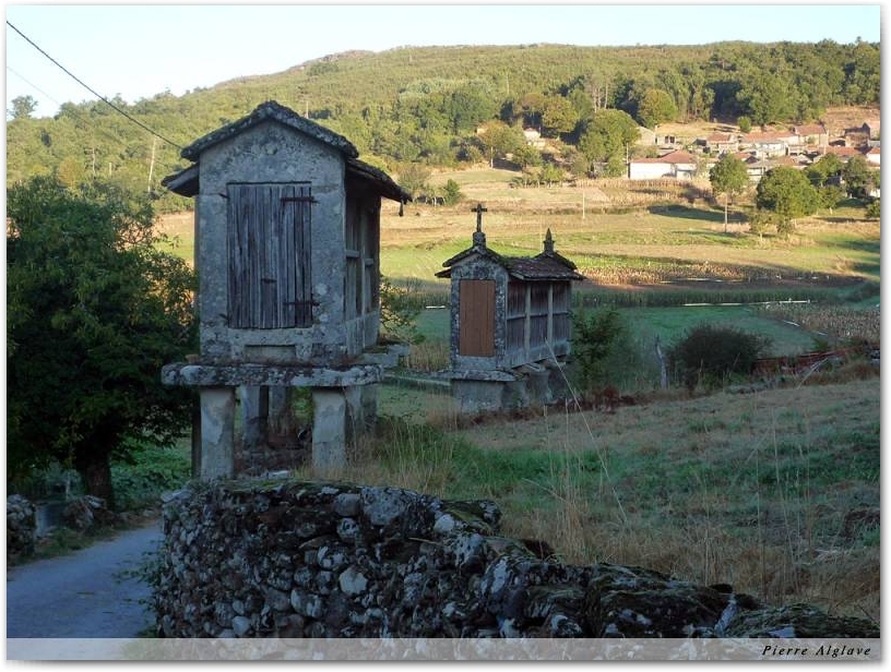 Horreos en Chemin