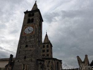 Aoste : Clochers de la cathédrale et (au fond) de Sant’Orso