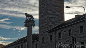 Aoste : Romulus et Rémus, piazza della Repubblica