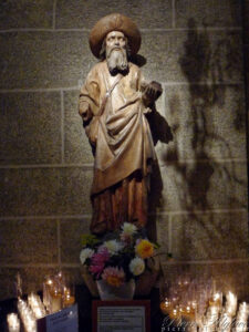 Statue de Saint-Jacques dans la cathédrale