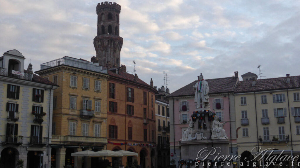 Place Garibaldi - Vercelli