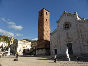 Piazza Duomo à Pietrasanta