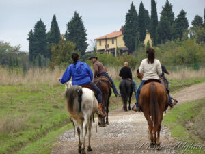 Cavaliers sur la Via Francigena