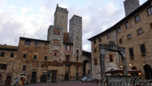 San Gimignano au petit matin
