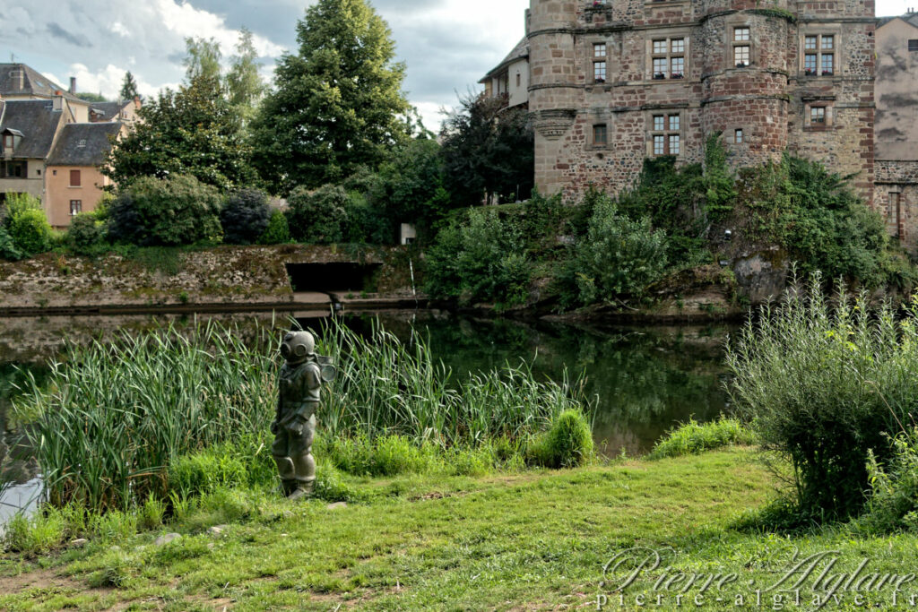 Le scaphandrier d'Espalion - Sur les chemins de Compostelle