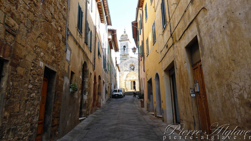 San Quiricho d’Orcia : collegiata dei Santi Quirico e Giulitta