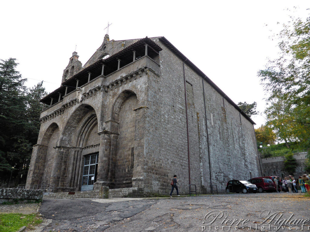 La basilique San Flaviano de Montefiascone - En chemin sur la Via Francigena