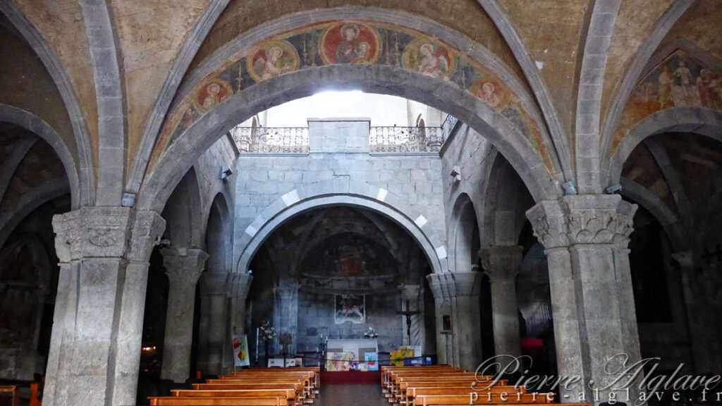 La basilique San Flaviano de Montefiascone - En chemin sur la Via Francigena