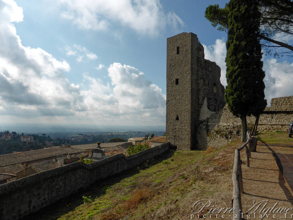 Rocca dei Papi, Montefiascone - En chemin sur la Via Francigena