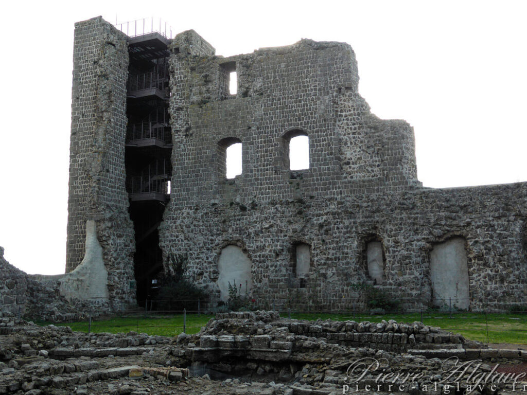 Rocca dei Papi, Montefiascone - En chemin sur la Via Francigena