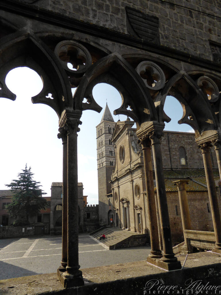 San Lorenzo vue du Palais des Papes - Viterbo