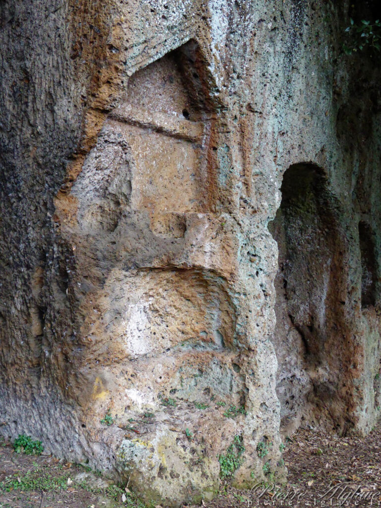 Sutri : les catacombes