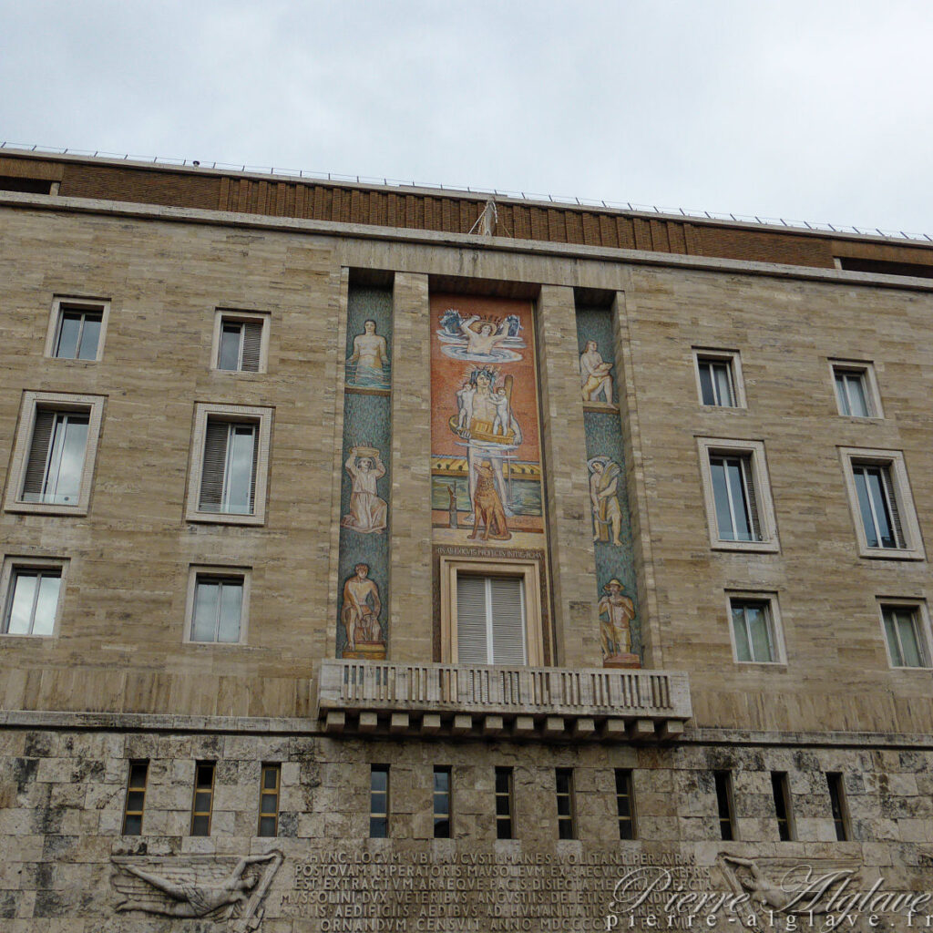 Sur la Piazza Augusto Imperatore