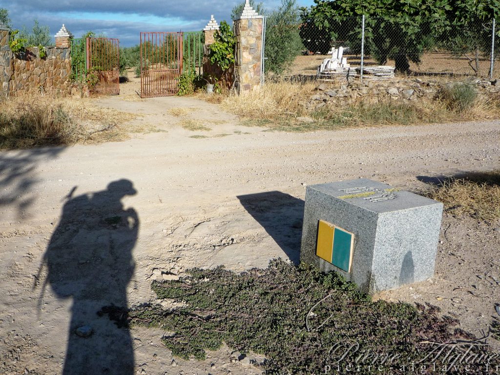 Borne hito sur la via de la Plata en Estrémadure.