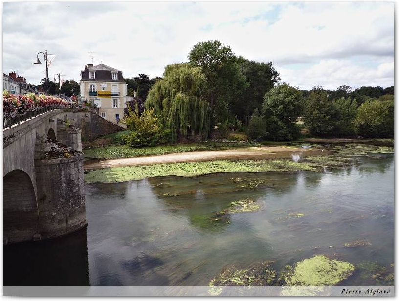 sorigny tours pic