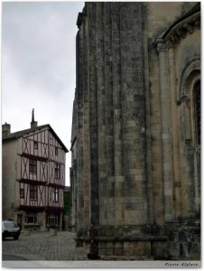 L\'église de Lusignan