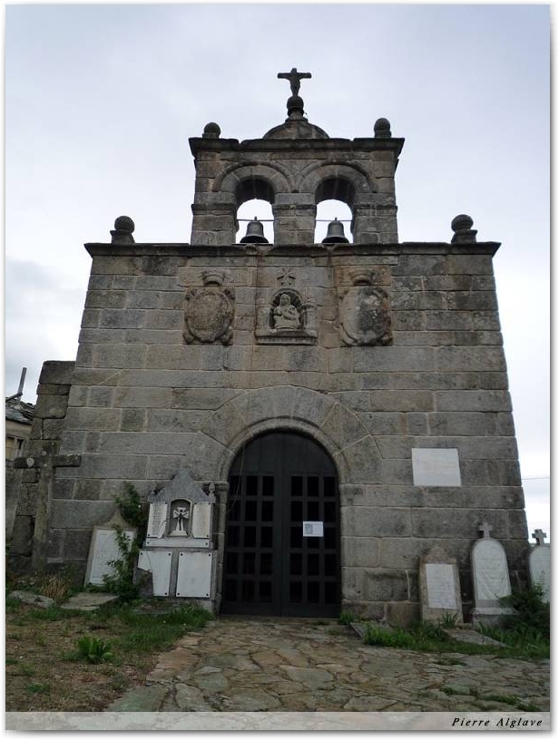 Église San Martiño et son cimetière